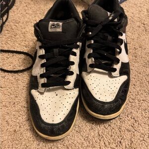 Nike Dunk Low Black and White Panda Sneakers